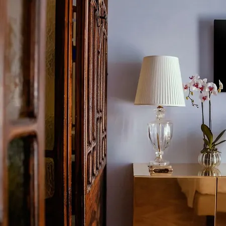 Palazzo dei Grifoni - Luxury Suites --3